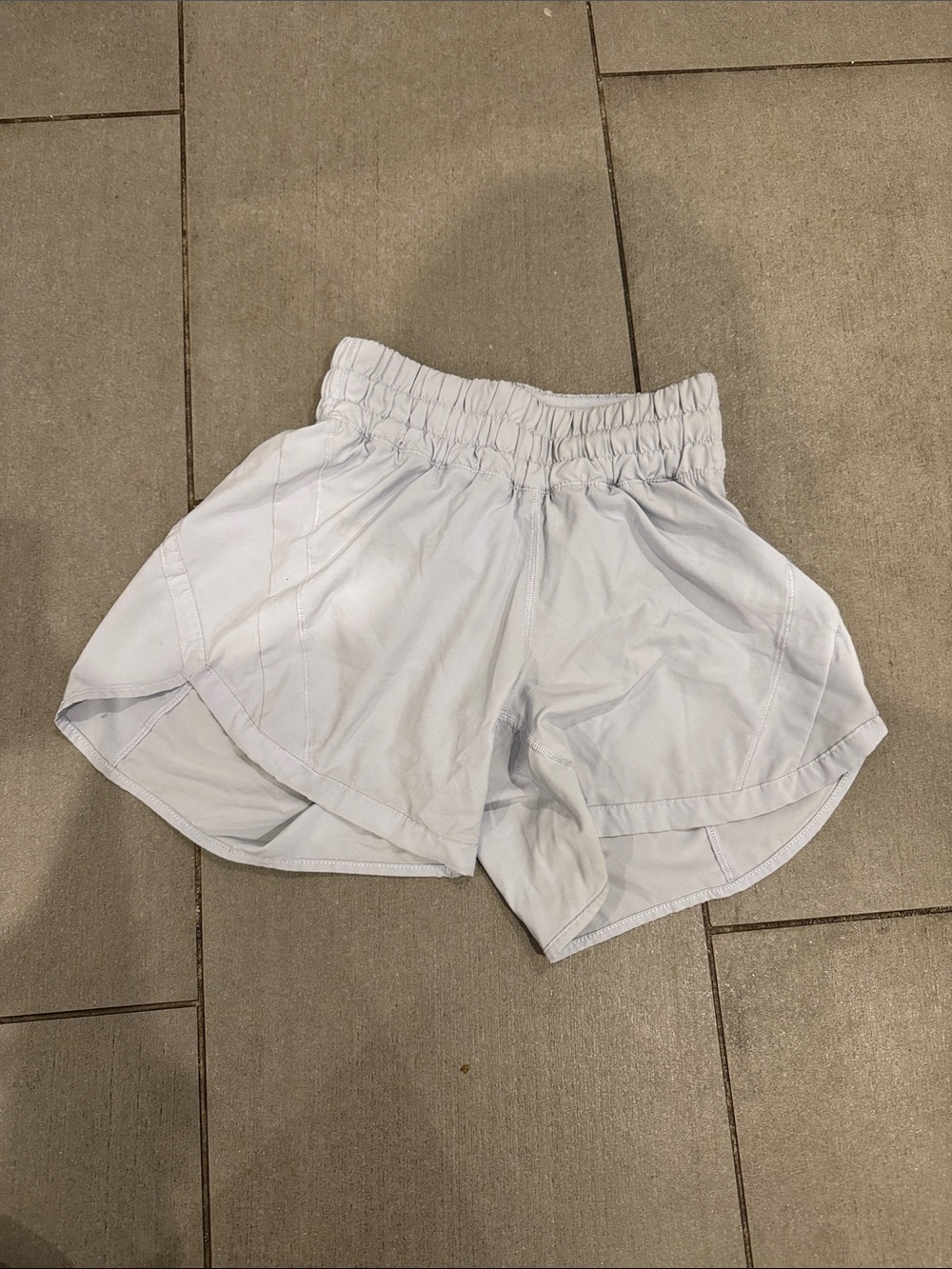 Lululemon Hotty Hot High-Rise Lined Short 2.5" light Blue Elastic waist